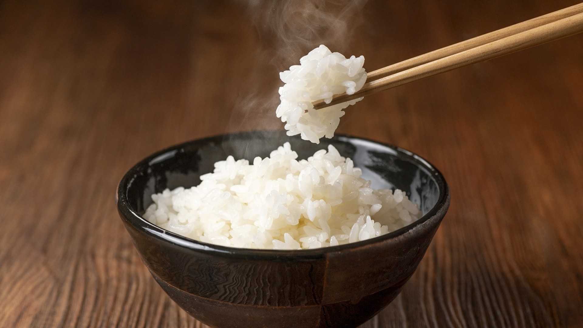 japanese-chopstick-etiquette